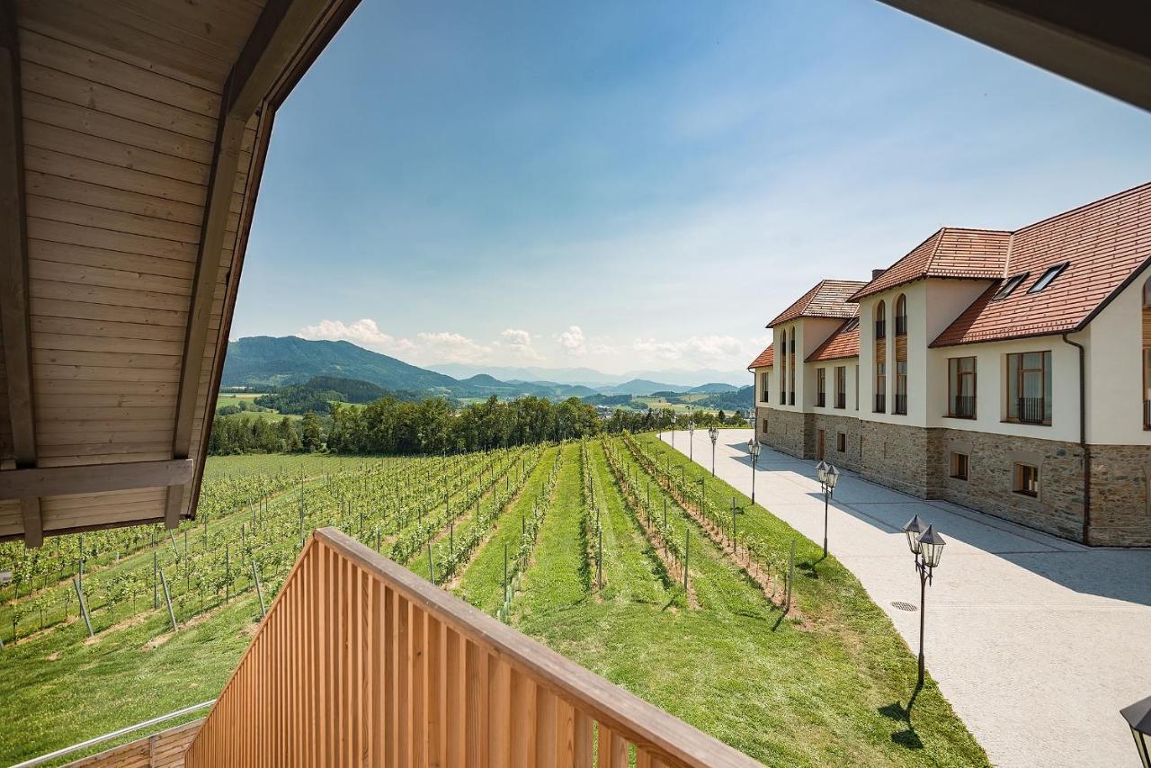 Weingut Taggenbrunn Hotel Sankt Veit an der Glan Ruang foto